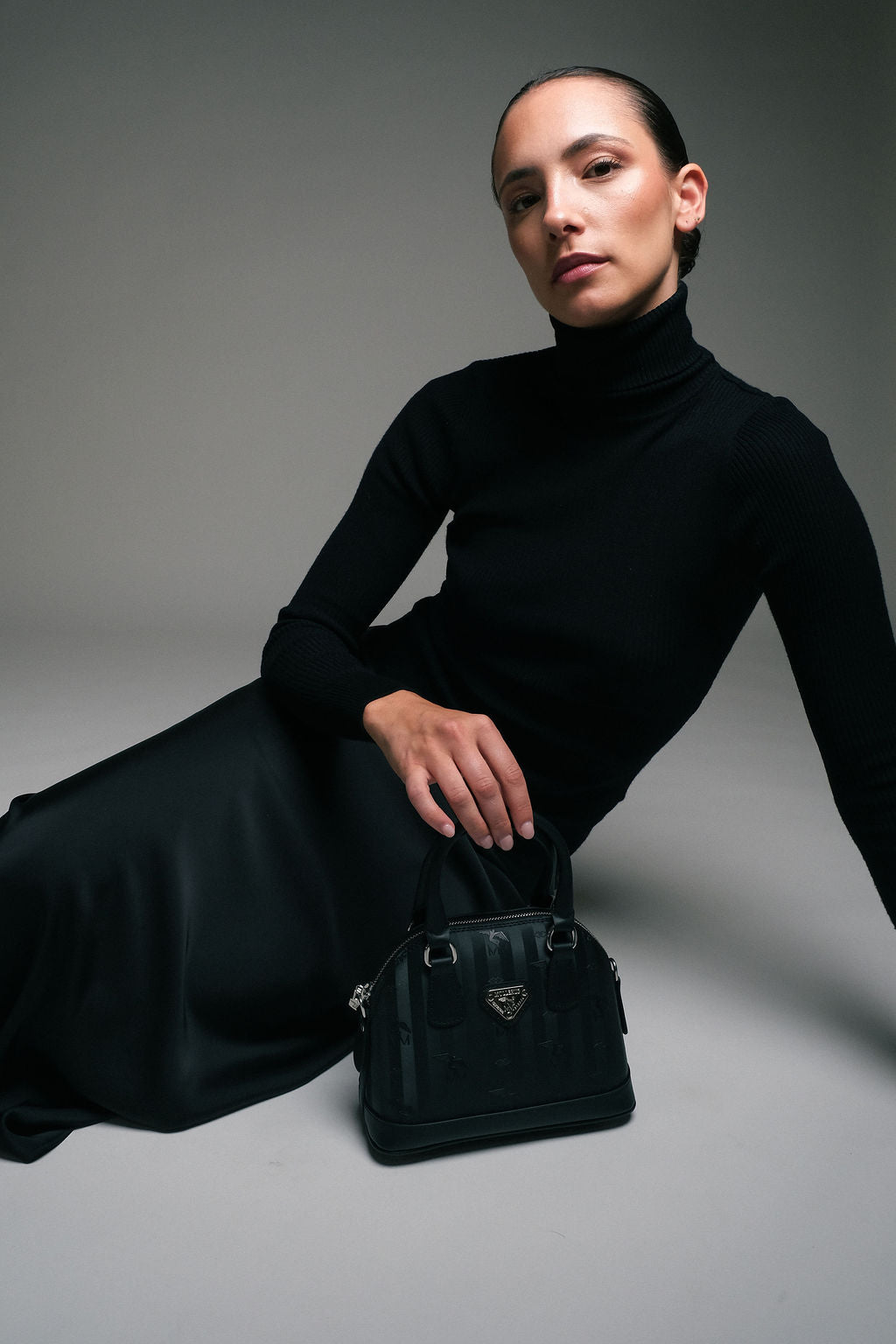 OETWIL | Handbag black/gold