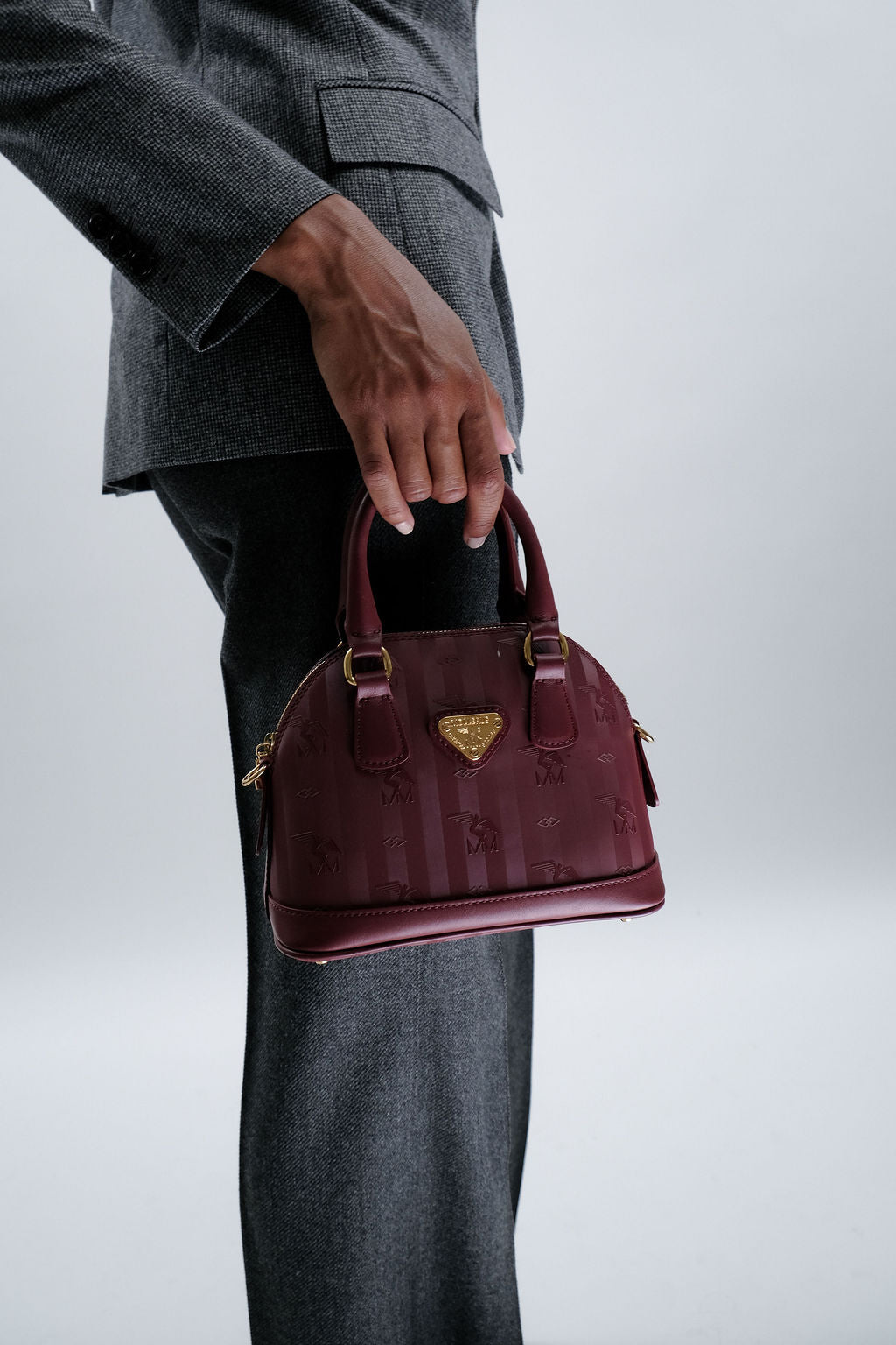 OETWIL | Handtasche Mollerus antik rot/gold