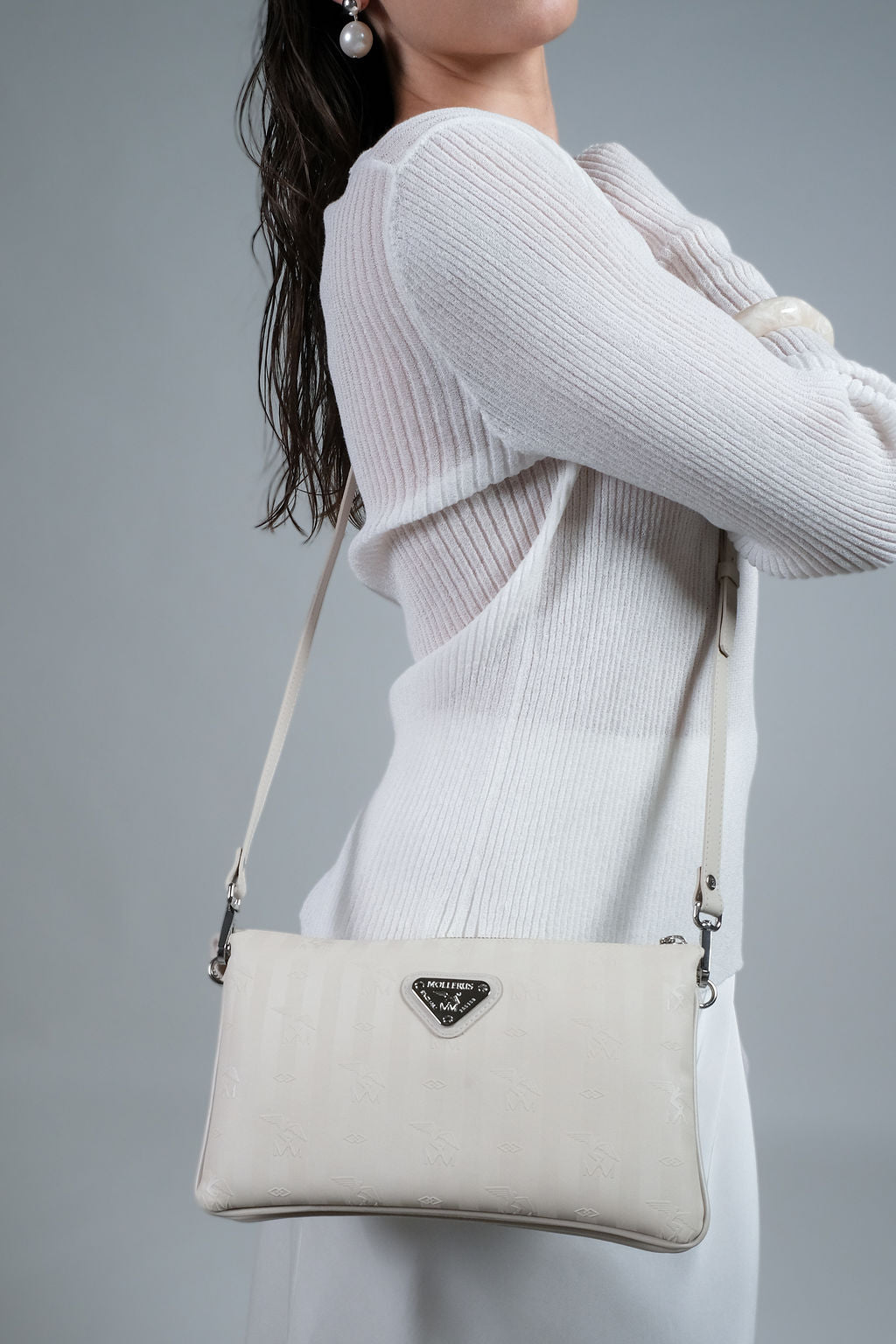 GLAND | Umhängetasche Mollerus pearl weiss/silber