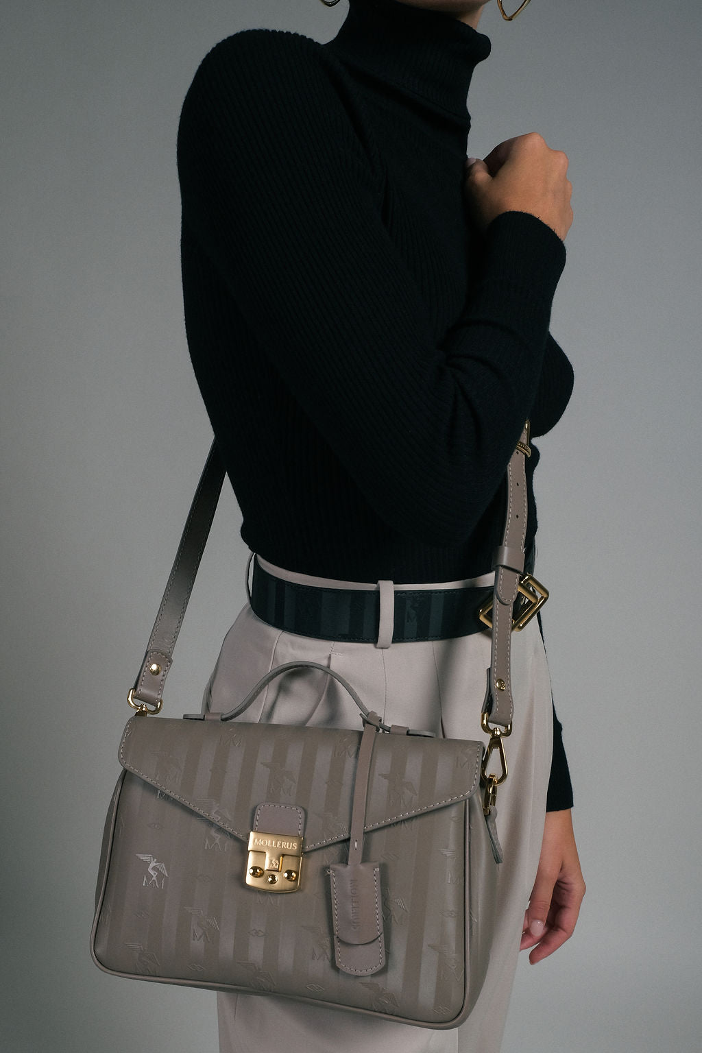 MARLY | Umhängetasche Mollerus taupe grau/gold - frontal