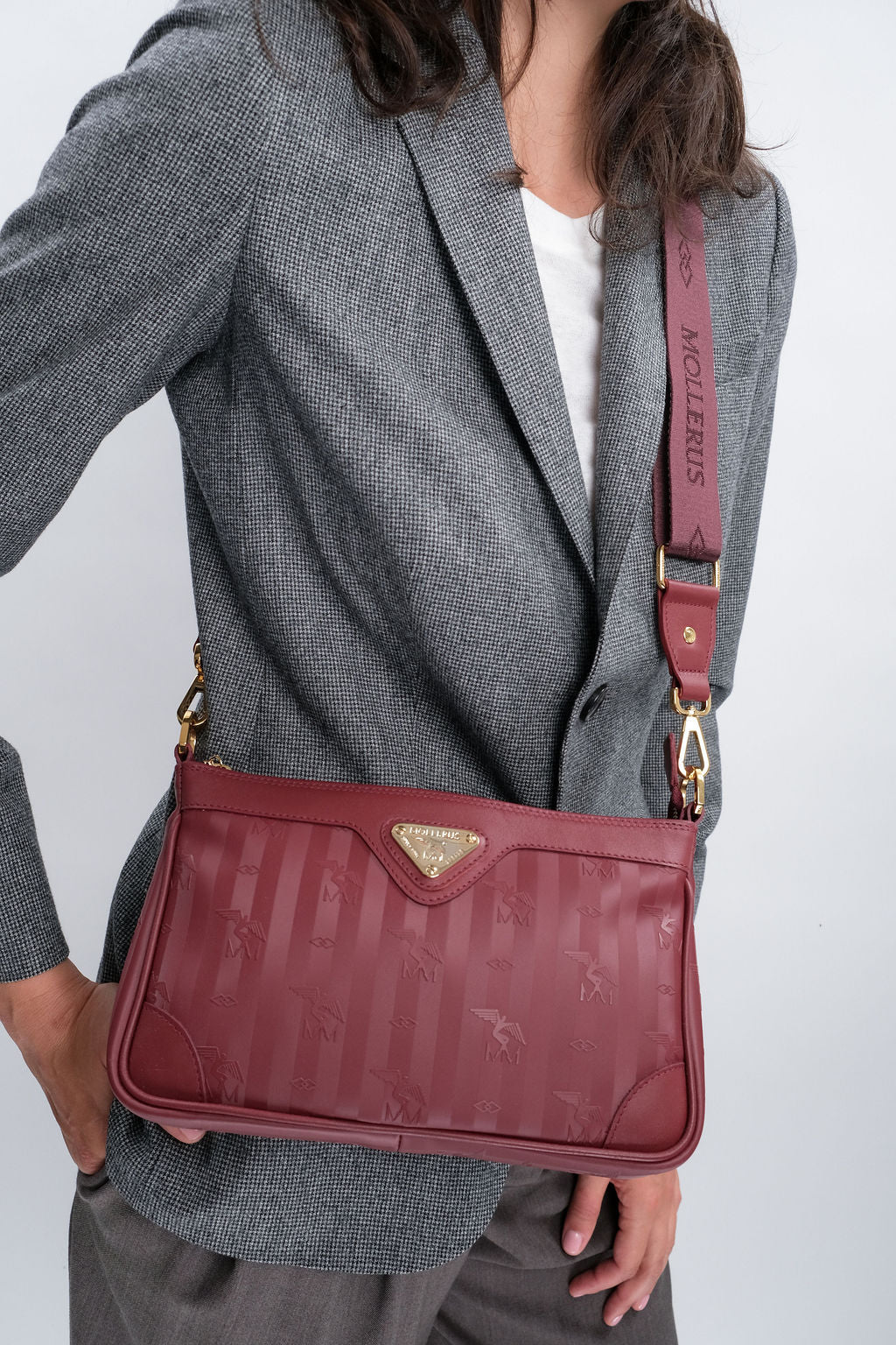 FLUMS | Umhängetasche Mollerus antik rot/gold