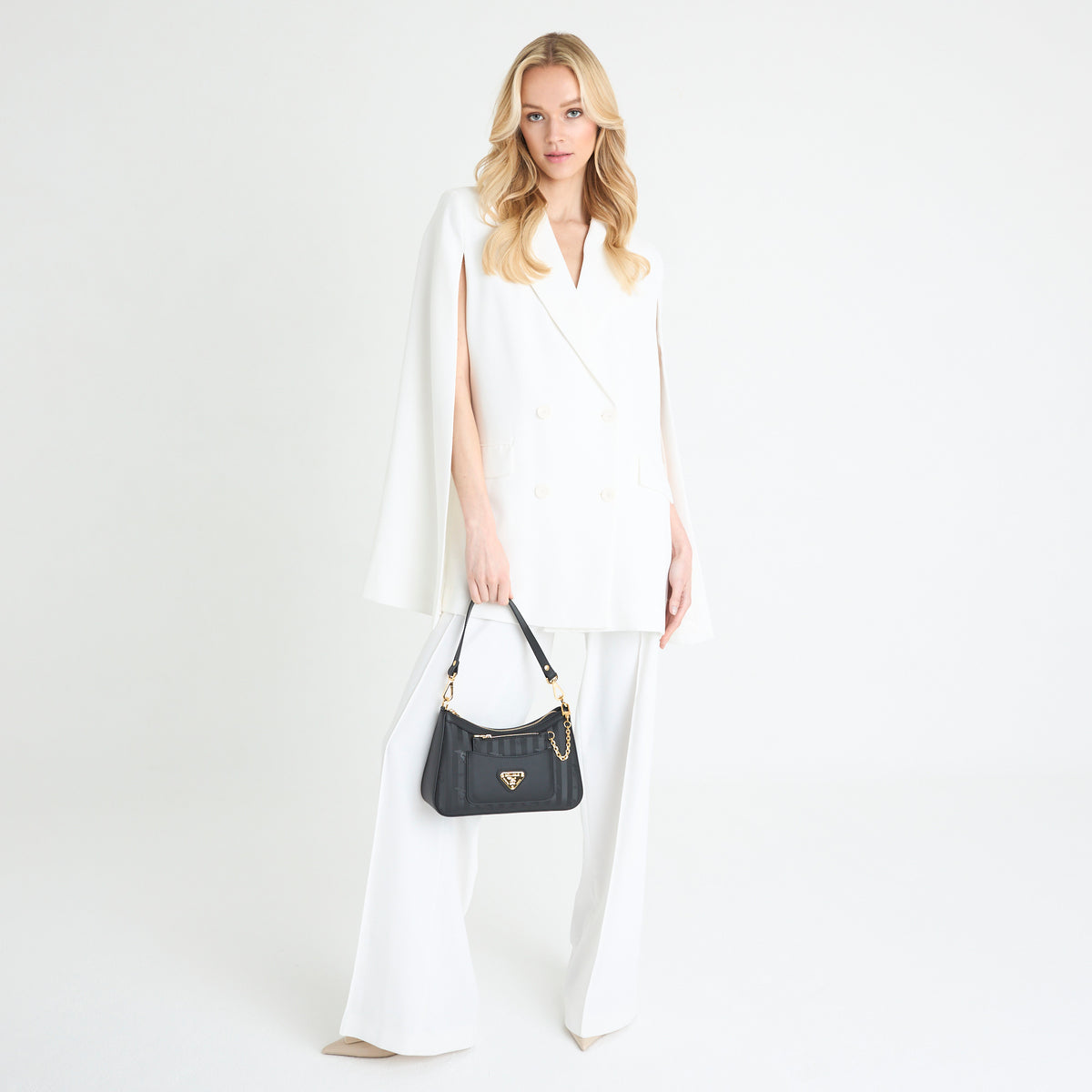 CASTIEL | Schultertasche Mollerus classic schwarz/gold - full body