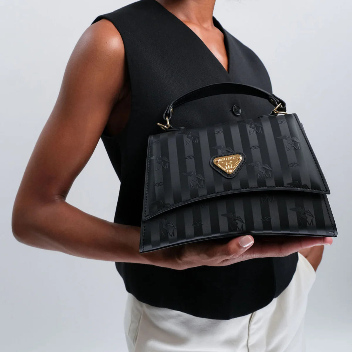 ROMONT | Umhängetasche classic schwarz/gold - front