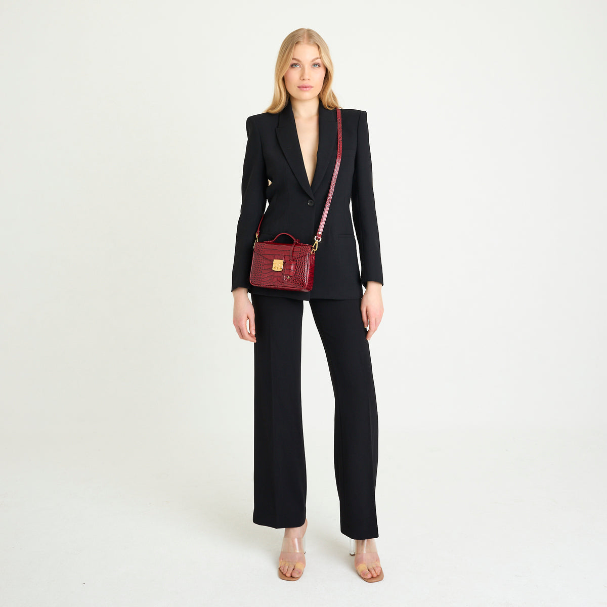 MEYRIN | Umhängetasche Mollerus croco antique rot/gold - full body