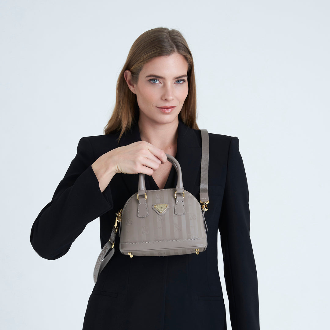 OETWIL | Handtasche taupe grau/gold - ON BODY